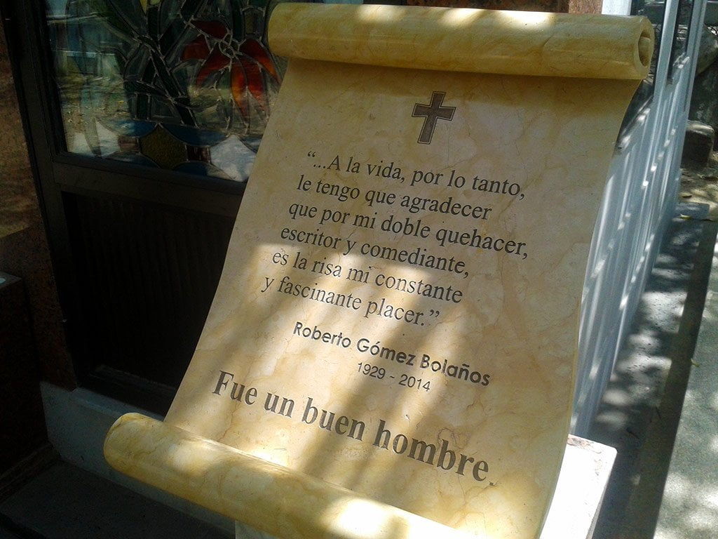Tumba de Chespirito 2